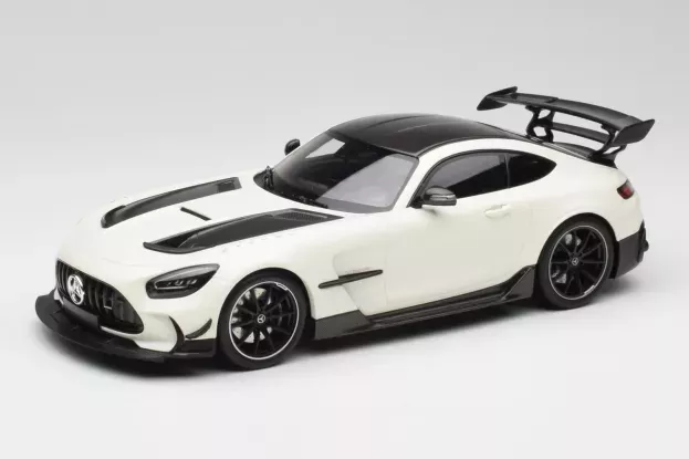 Minichamps Mercedes Amg Gt V8 Black Series 2020 1:18 155032022